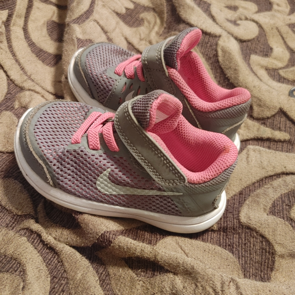 Nike Shoes size 6c